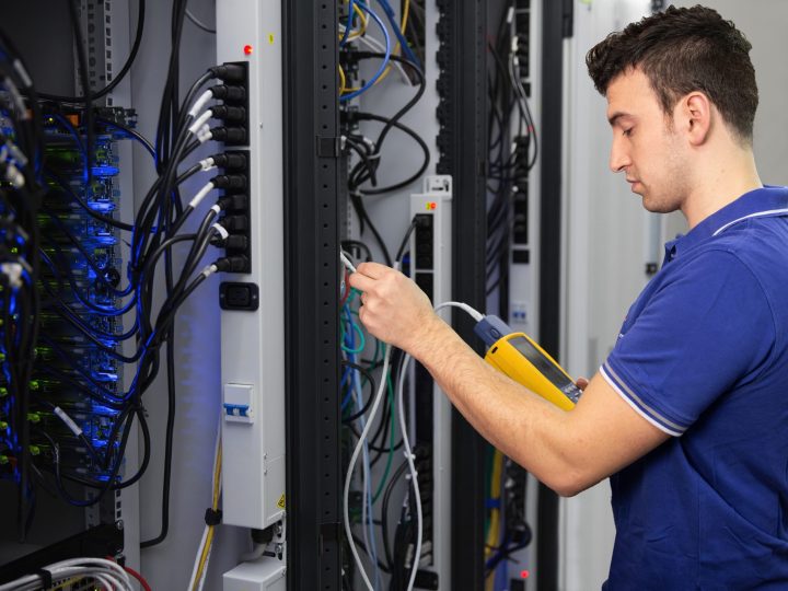 Electricien.ne CFC orienté MCR